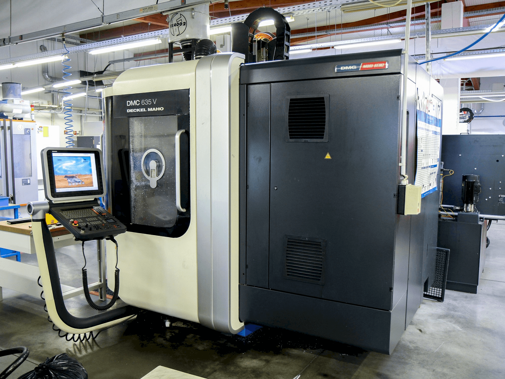 DMG MORI DMC 635V PW-maskinen framifrån