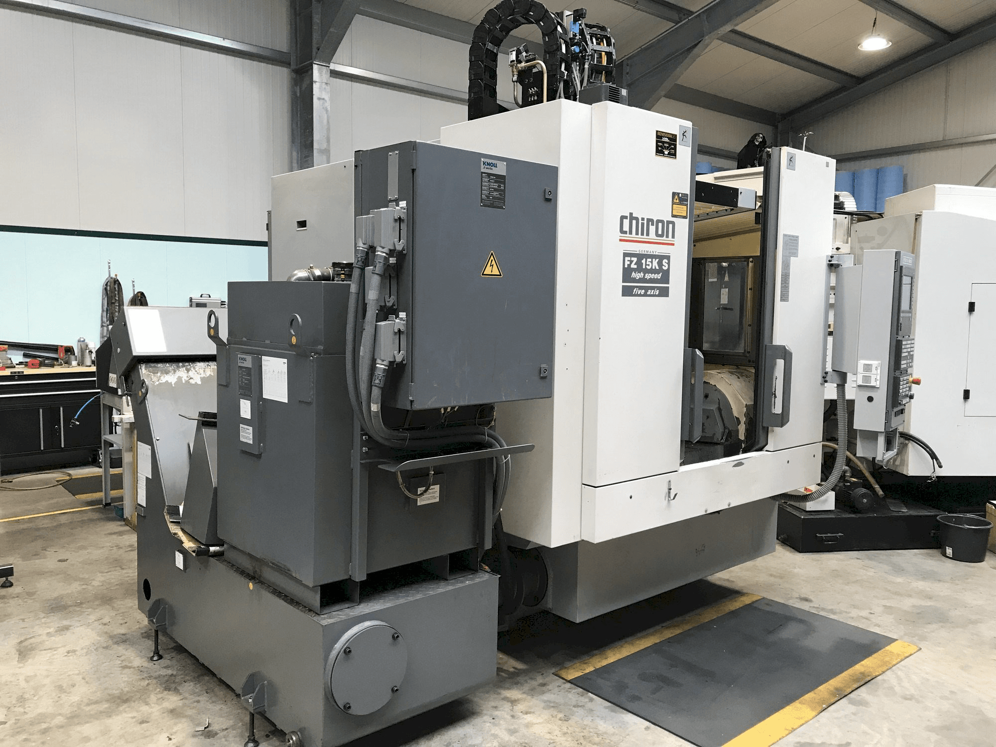 CHIRON FZ15 KS-maskinen framifrån