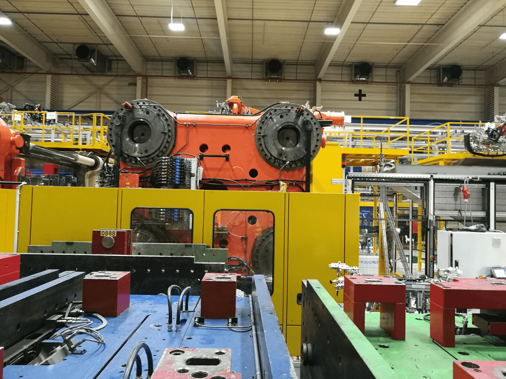 Husky-maskinen framifrånE 3150 RS 170/155