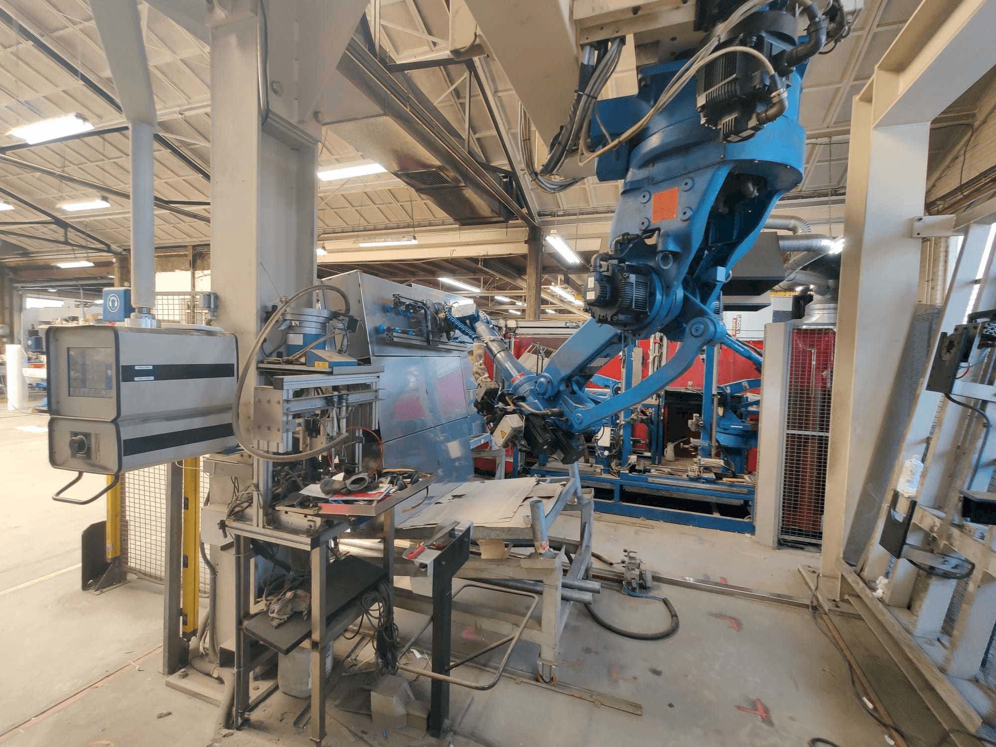 Yaskawa YR-SK45-C000-maskinen framifrån