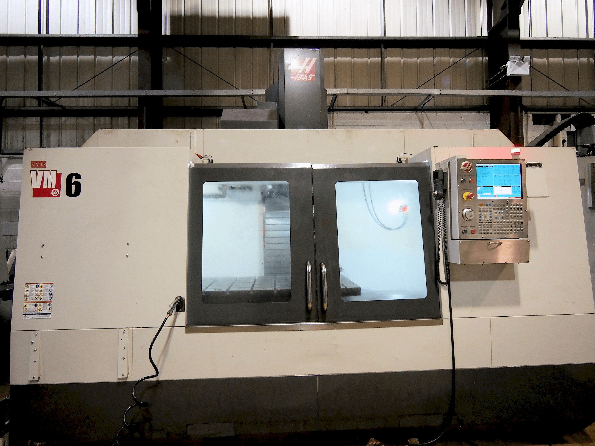 HAAS VM-6-maskinen framifrån