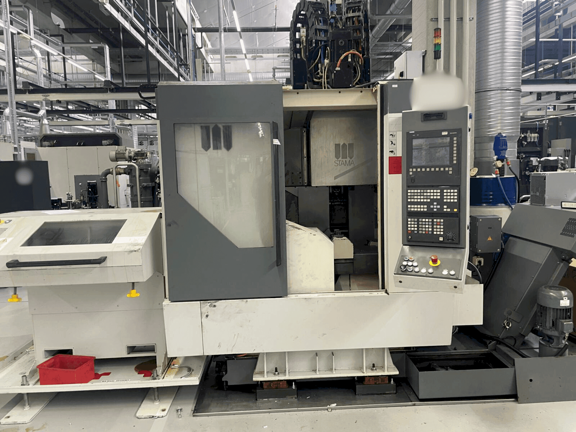 STAMA MC 526/M-maskinen framifrån