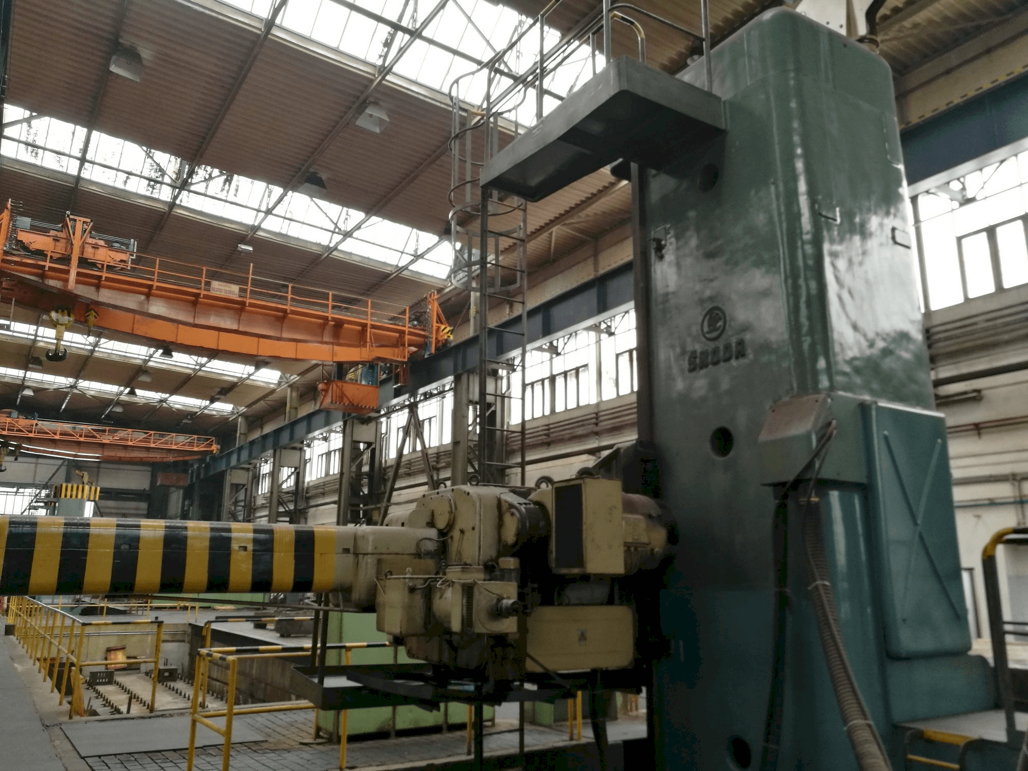 SKODA WDA 200-maskinen framifrån