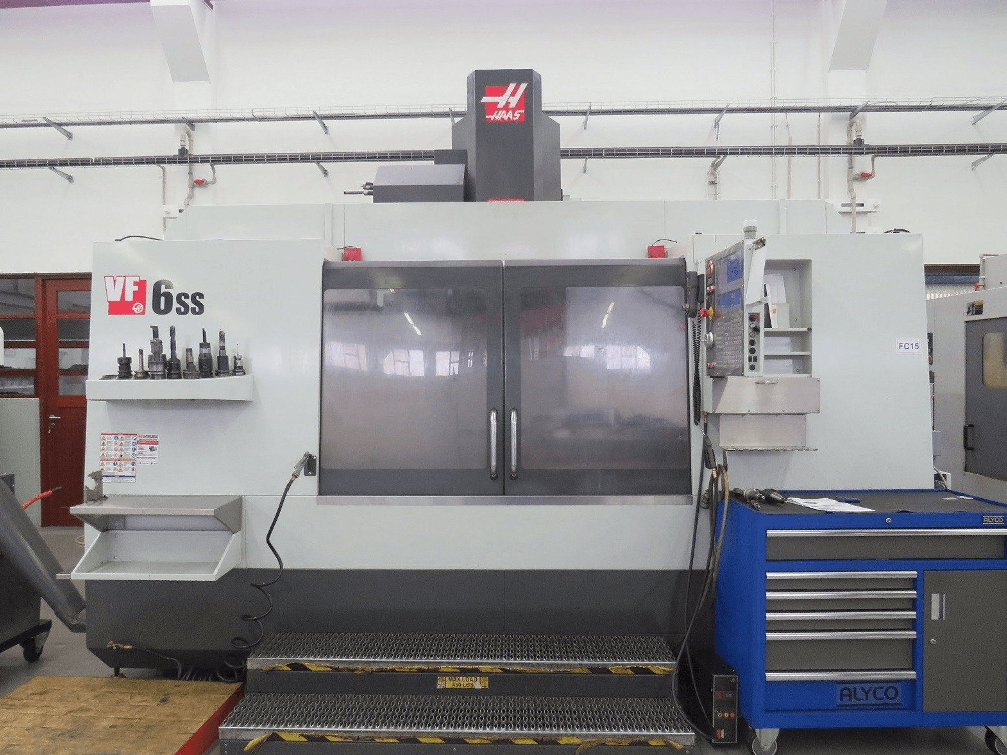 HAAS VF-6SS-maskinen framifrån
