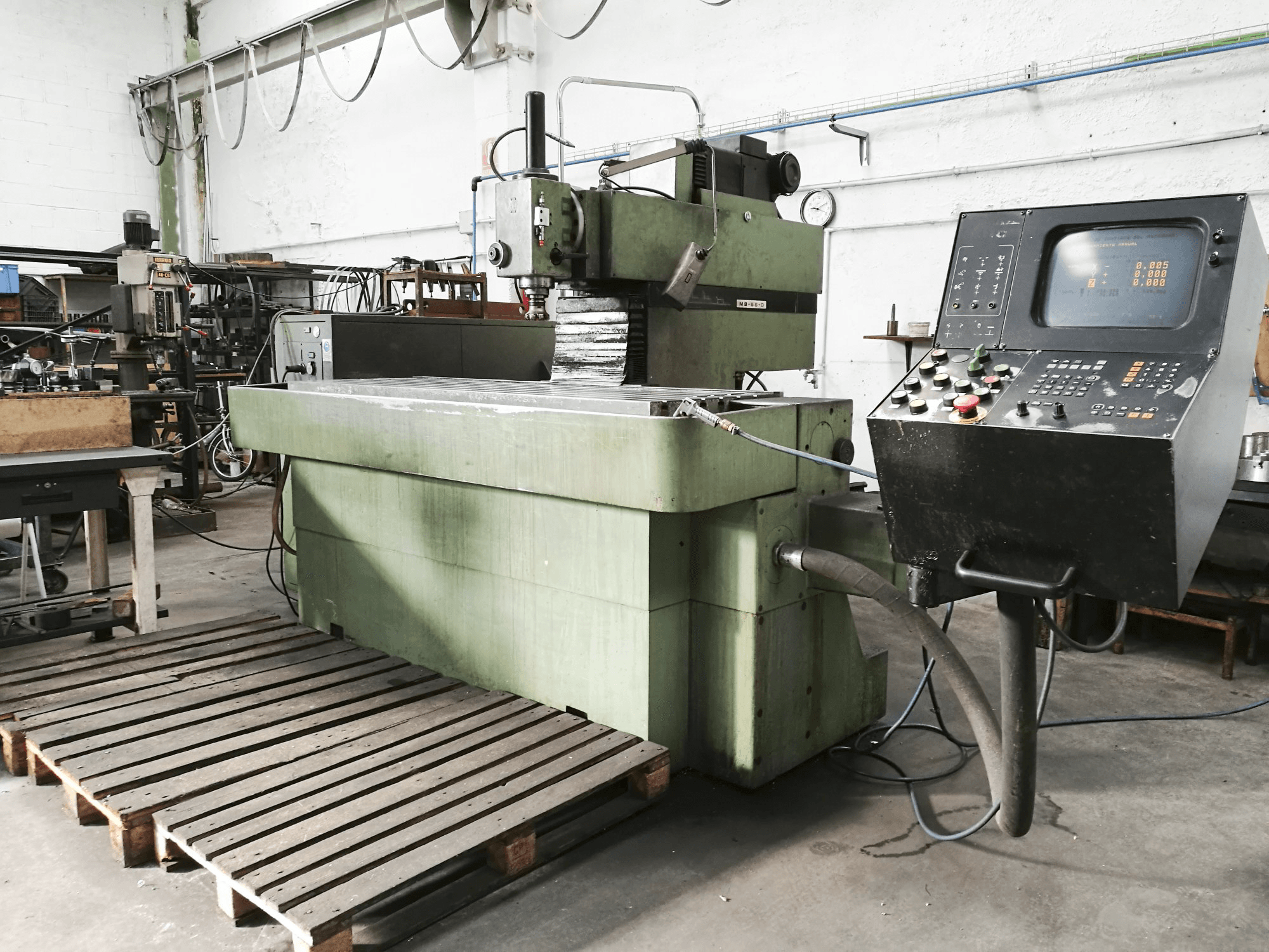 Metba-maskinen sedd från högerMB-55-D