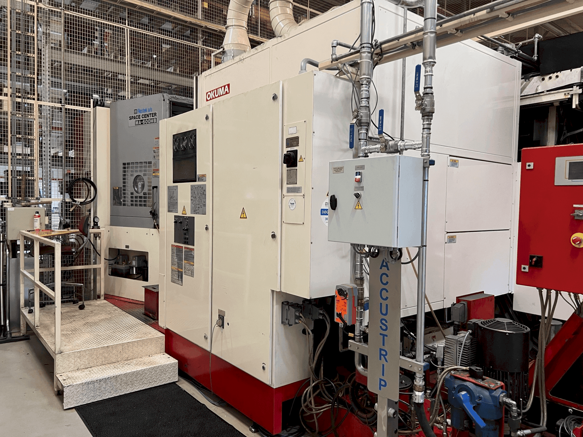 Okuma MA-600HB-maskinen framifrån