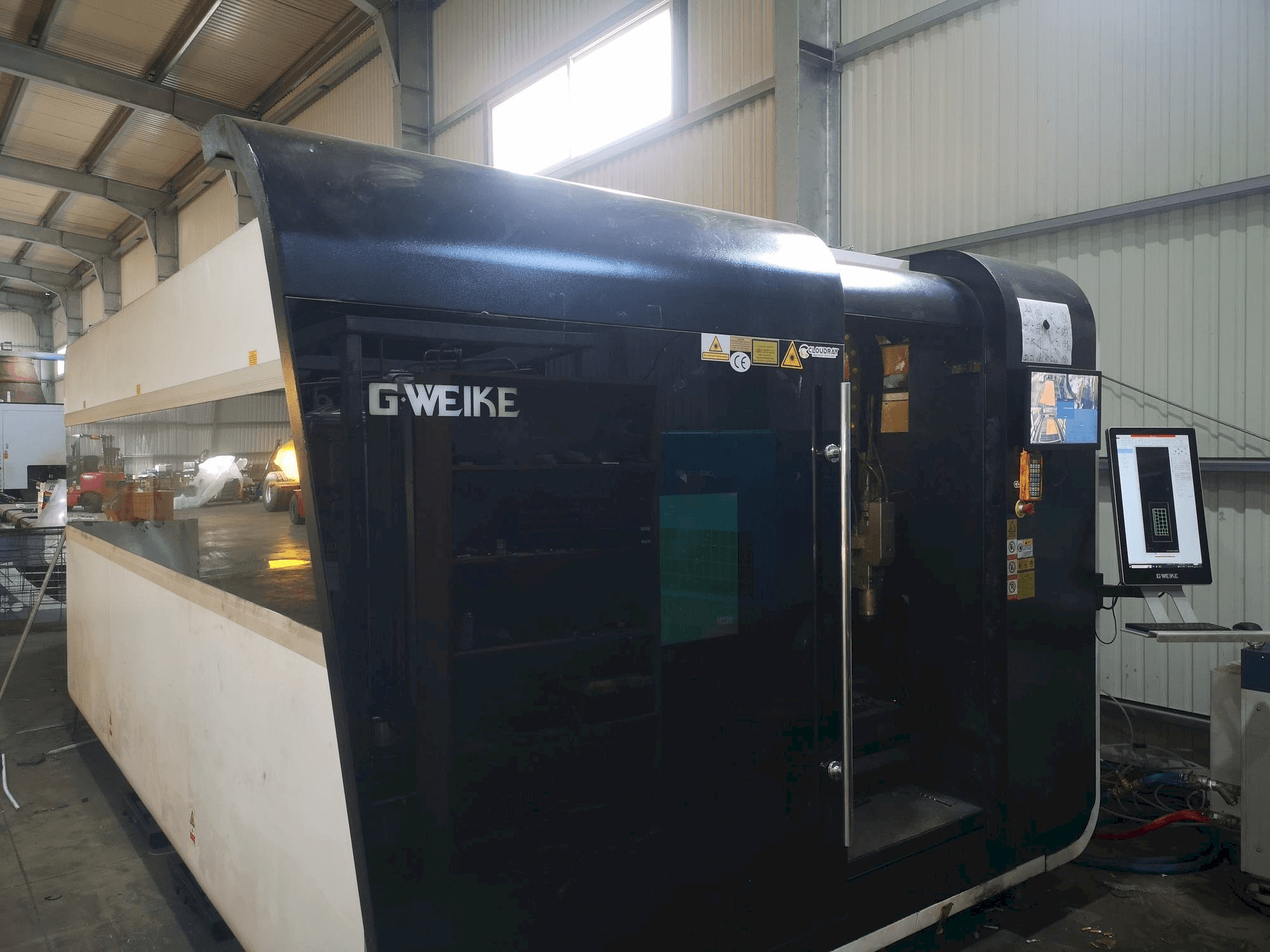 GWEIKE LF 3015 GA CNC-maskinen framifrån