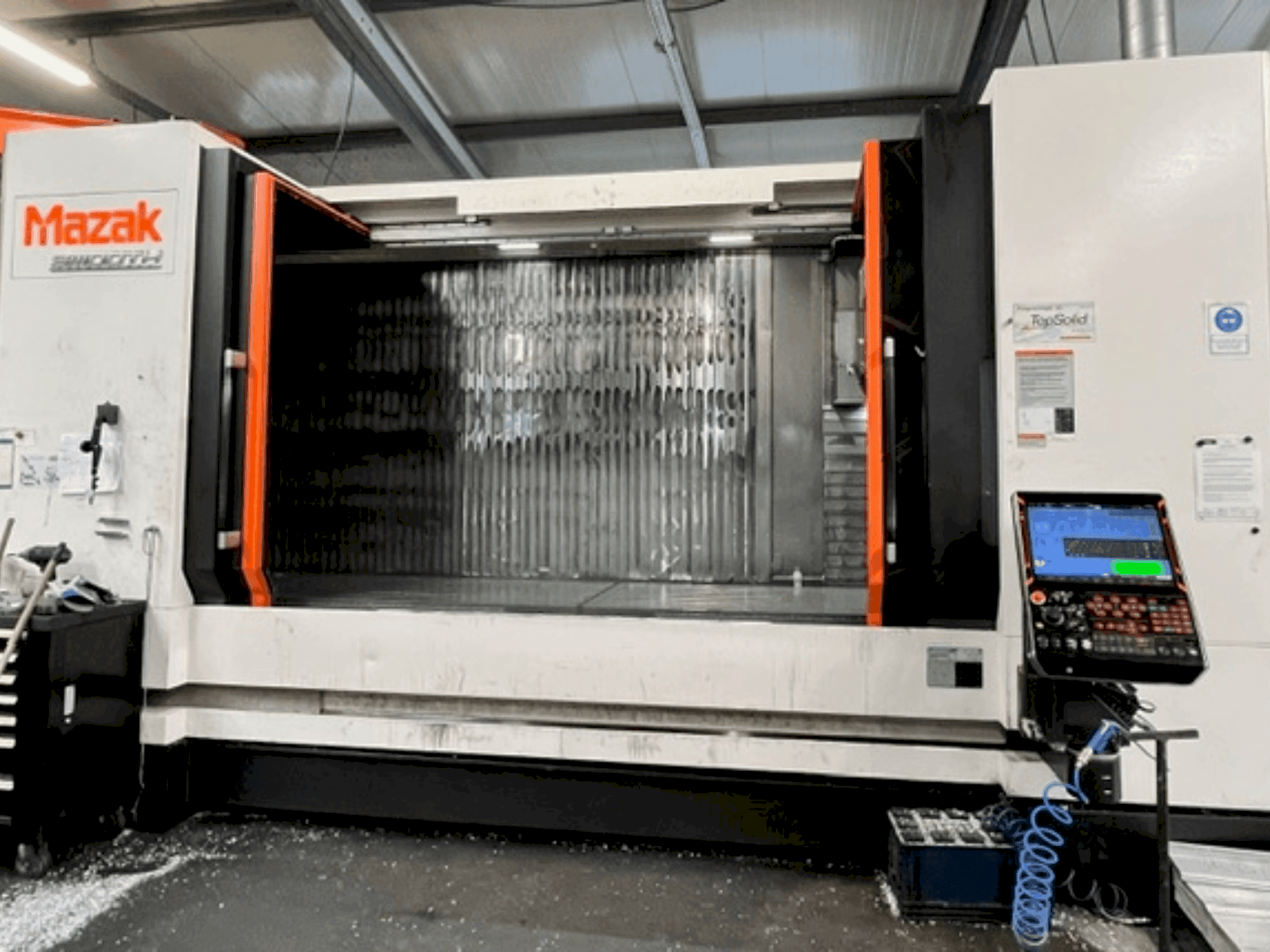 Mazak VTC 800-maskinen framifrån