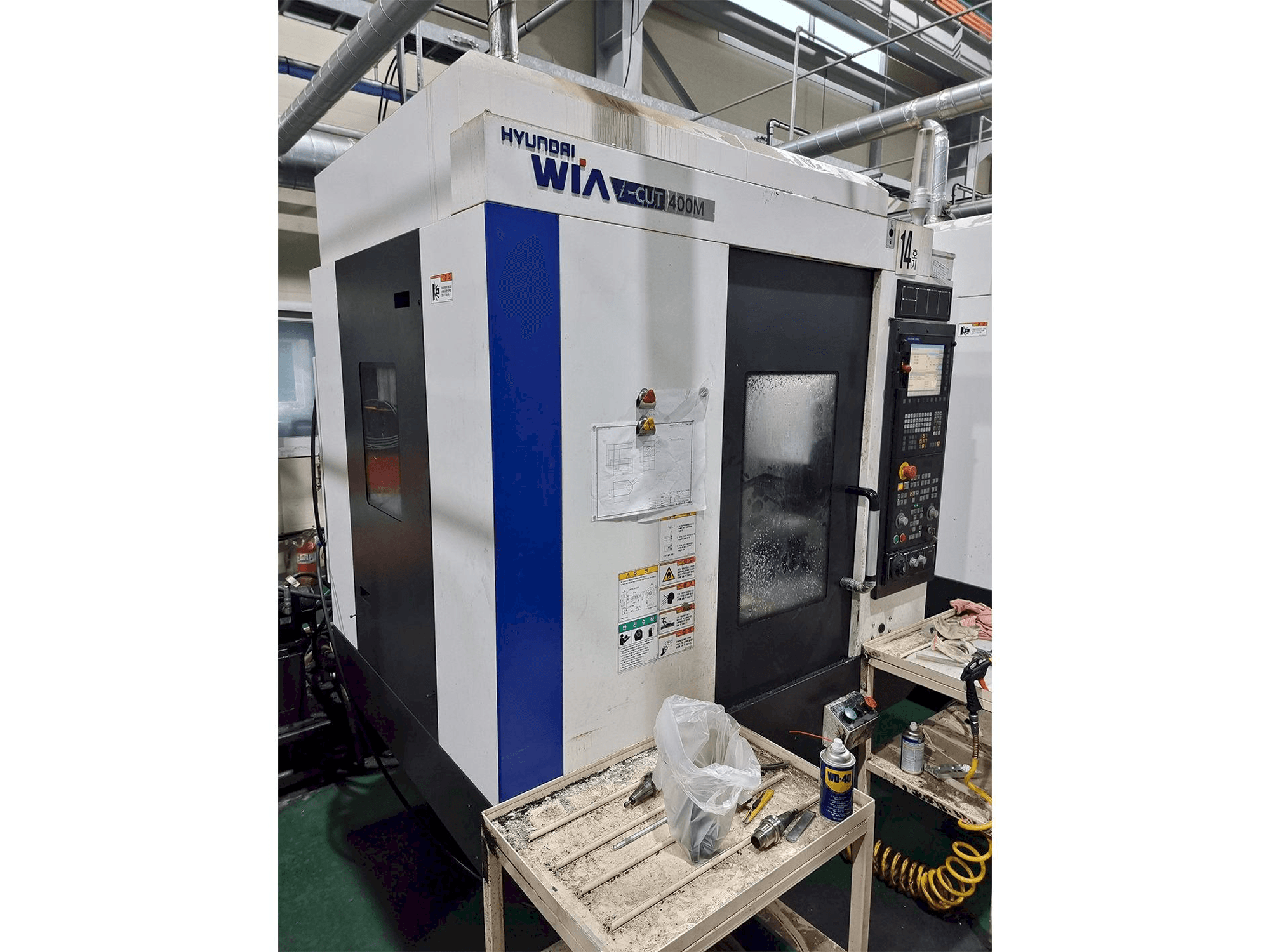 Hyundai Wia i-CUT400M-maskinen framifrån