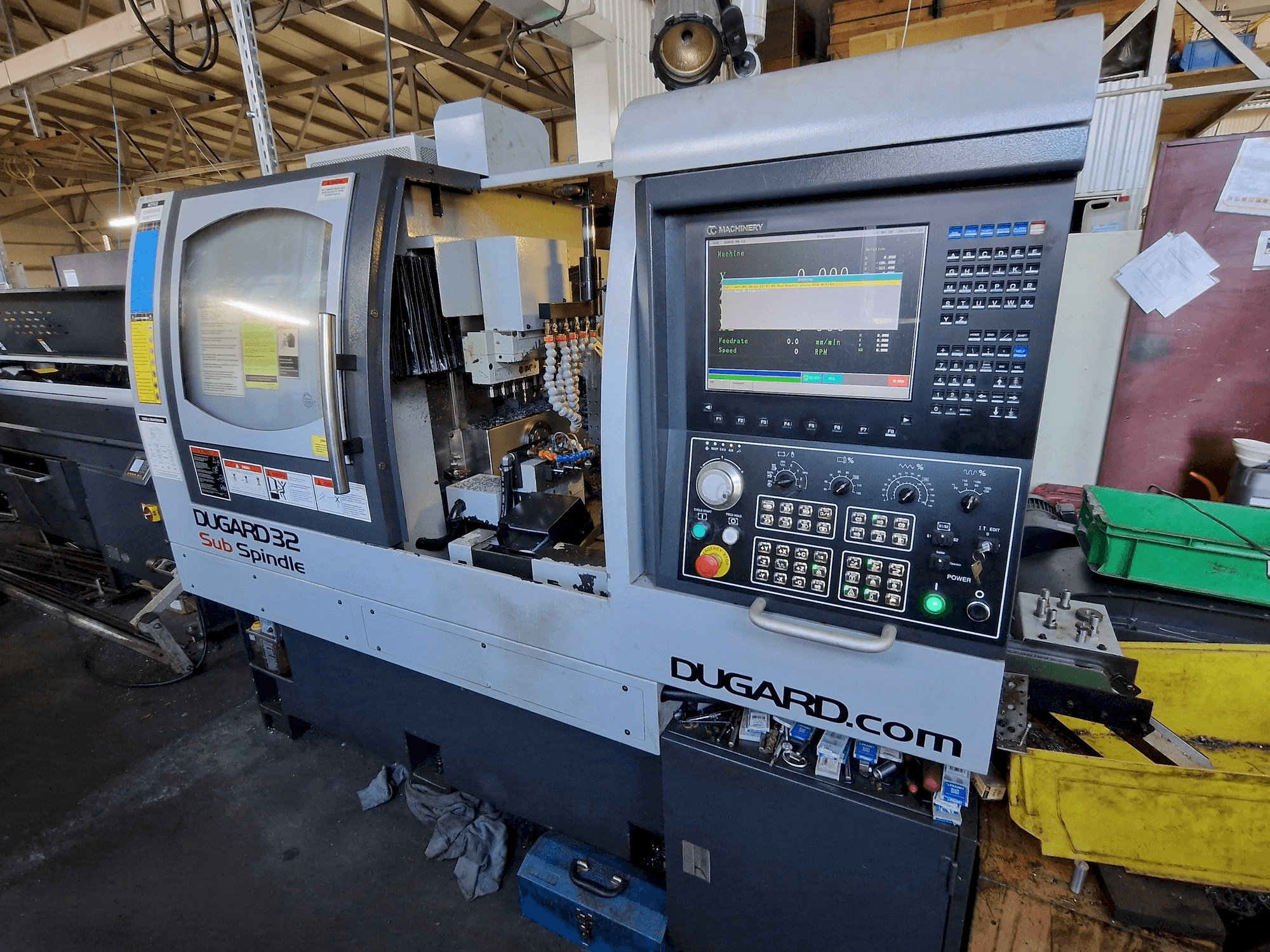 Dugard 32 Sub Spindle-maskinen framifrån