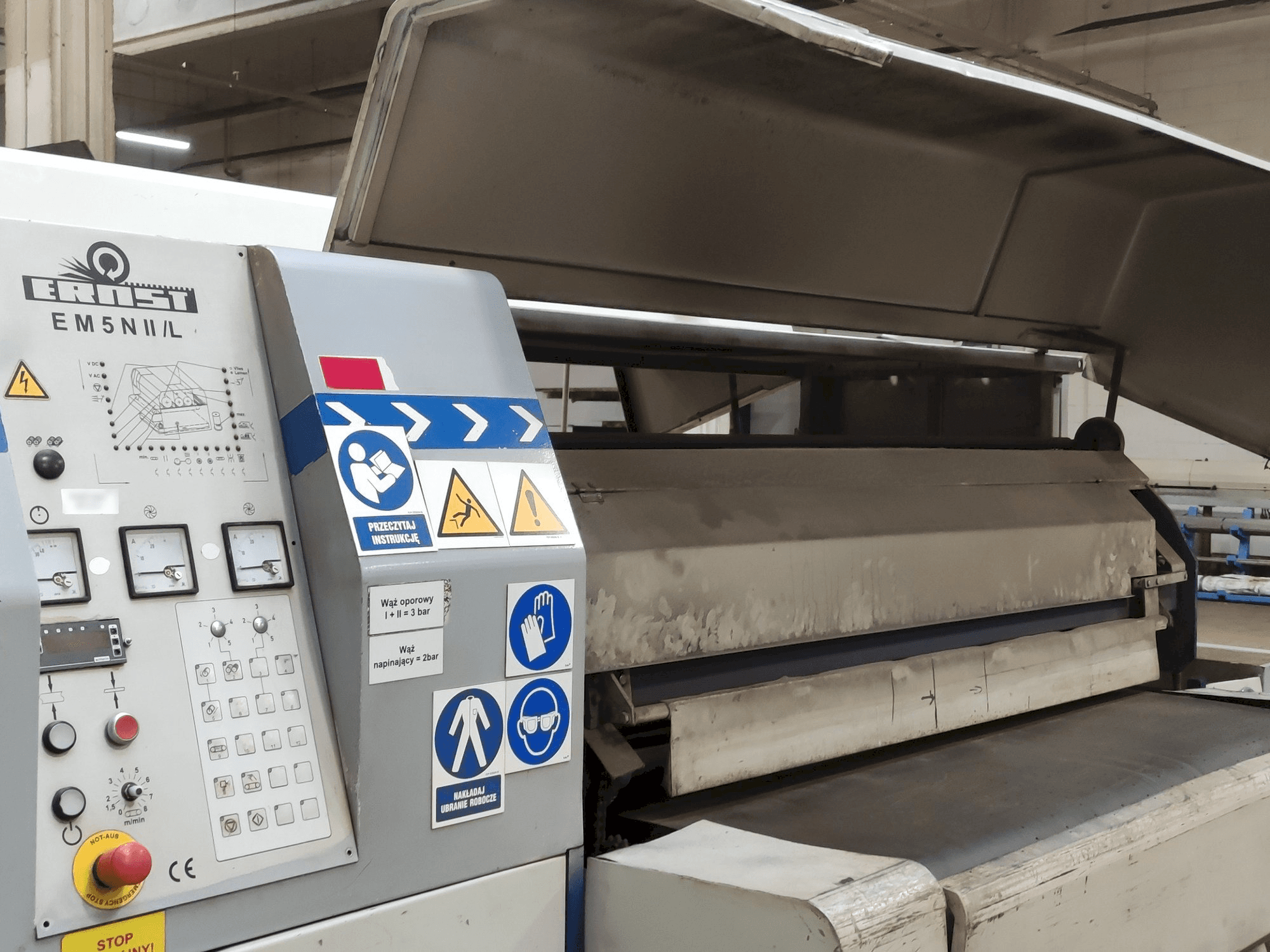 ERNST EM5N II/L-maskinen framifrån