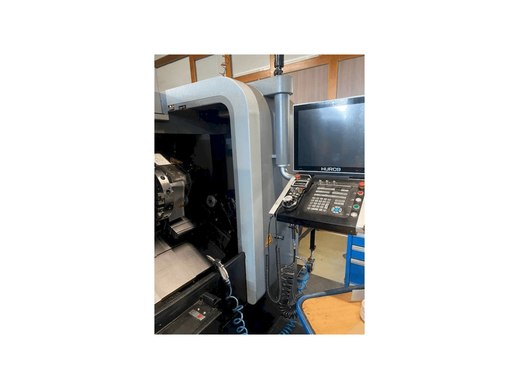 Hurco TM8i-maskinen framifrån