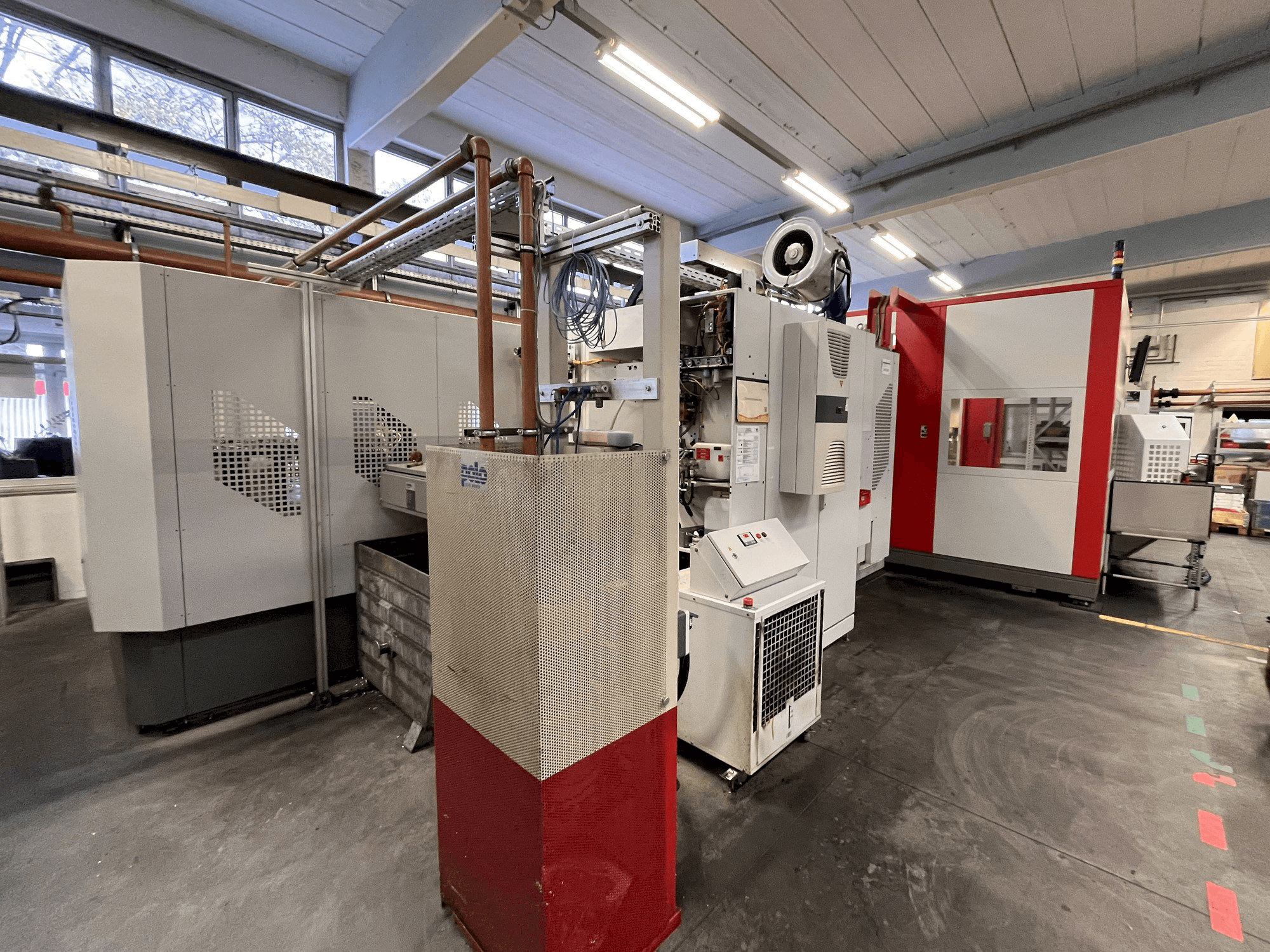 HERMLE RS1 Robot System-maskinen framifrån