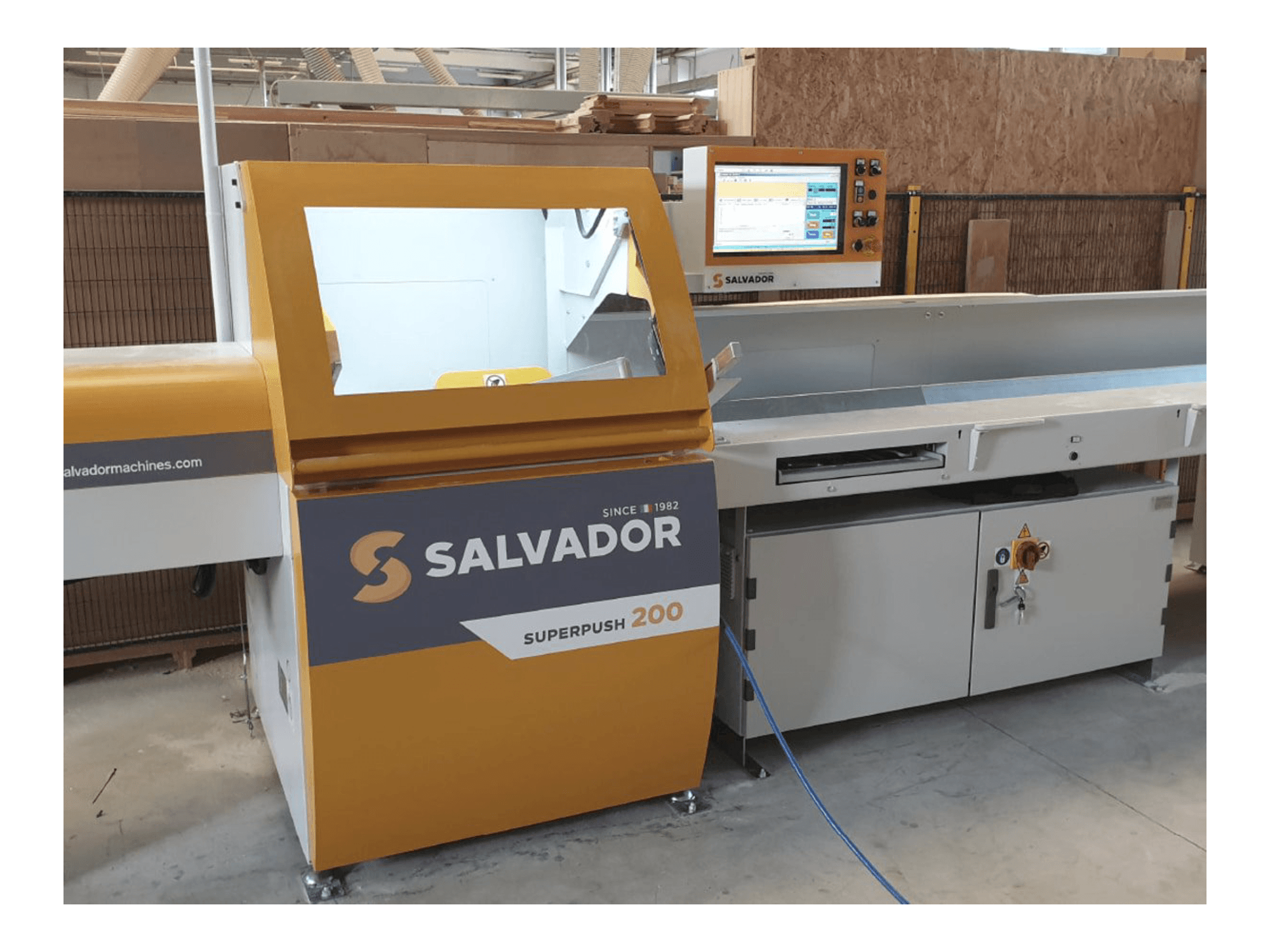 SALVADOR Superpush 200-maskinen framifrån