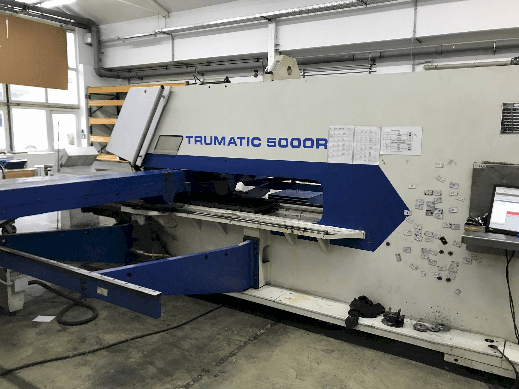 TRUMPF Trumatic 5000 R-maskinen framifrån